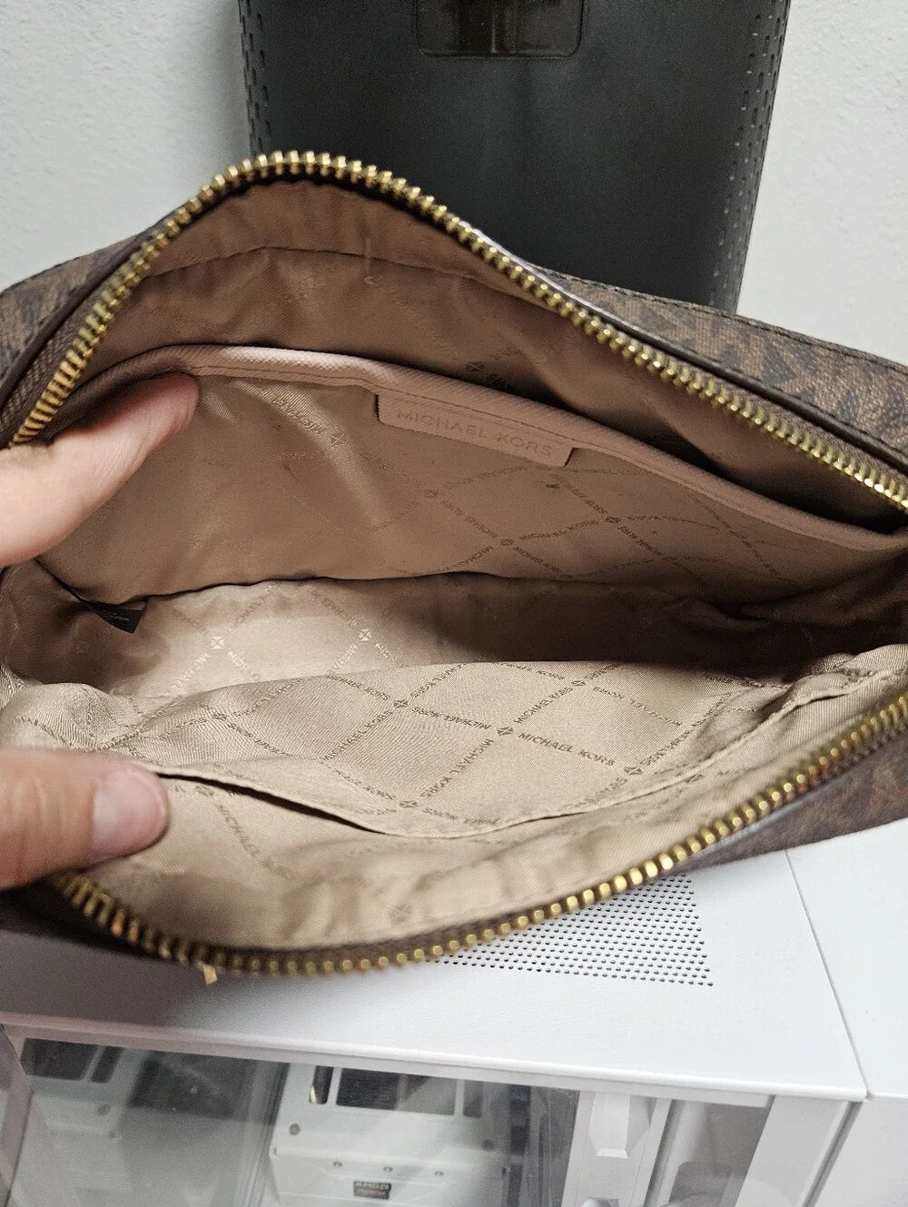 Michael Kors Jet Set Large East West Chain Crossbody Bag